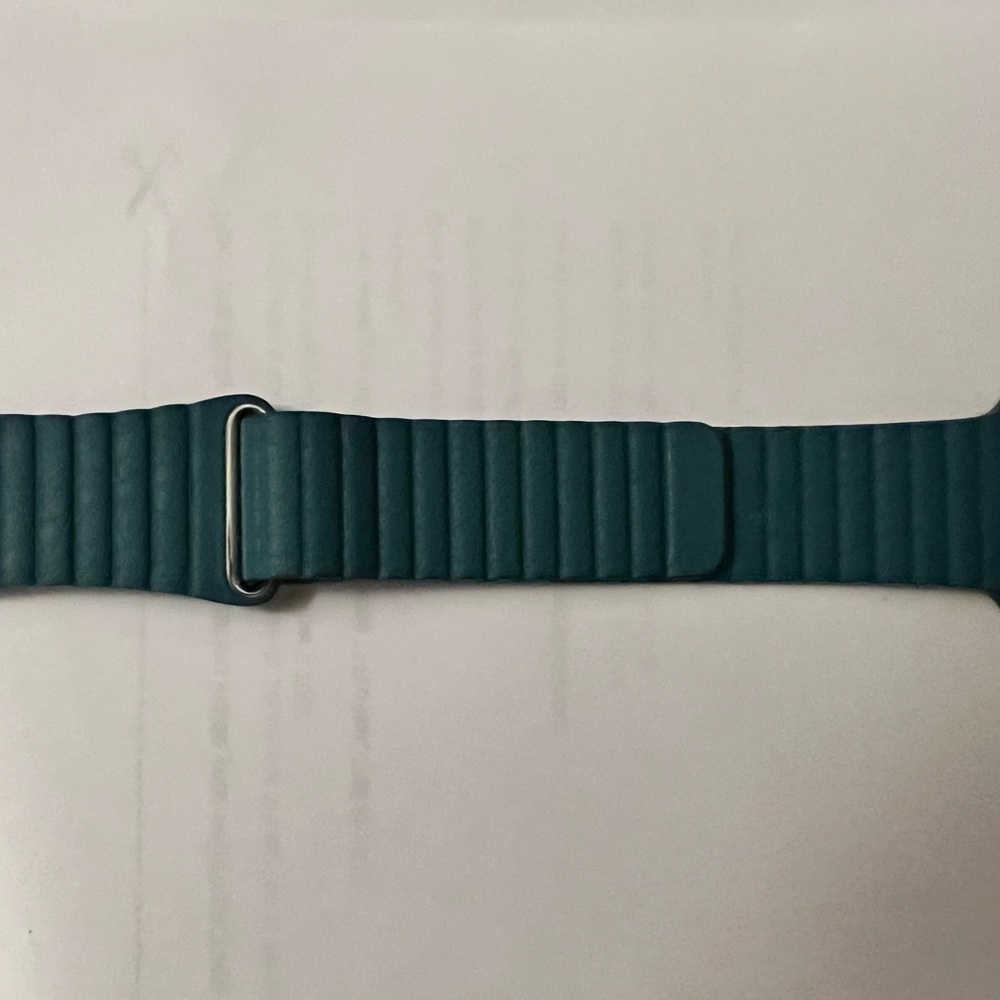 42/44/45mm Apple Watch Leather Loop, Peacock. Small/medium size.